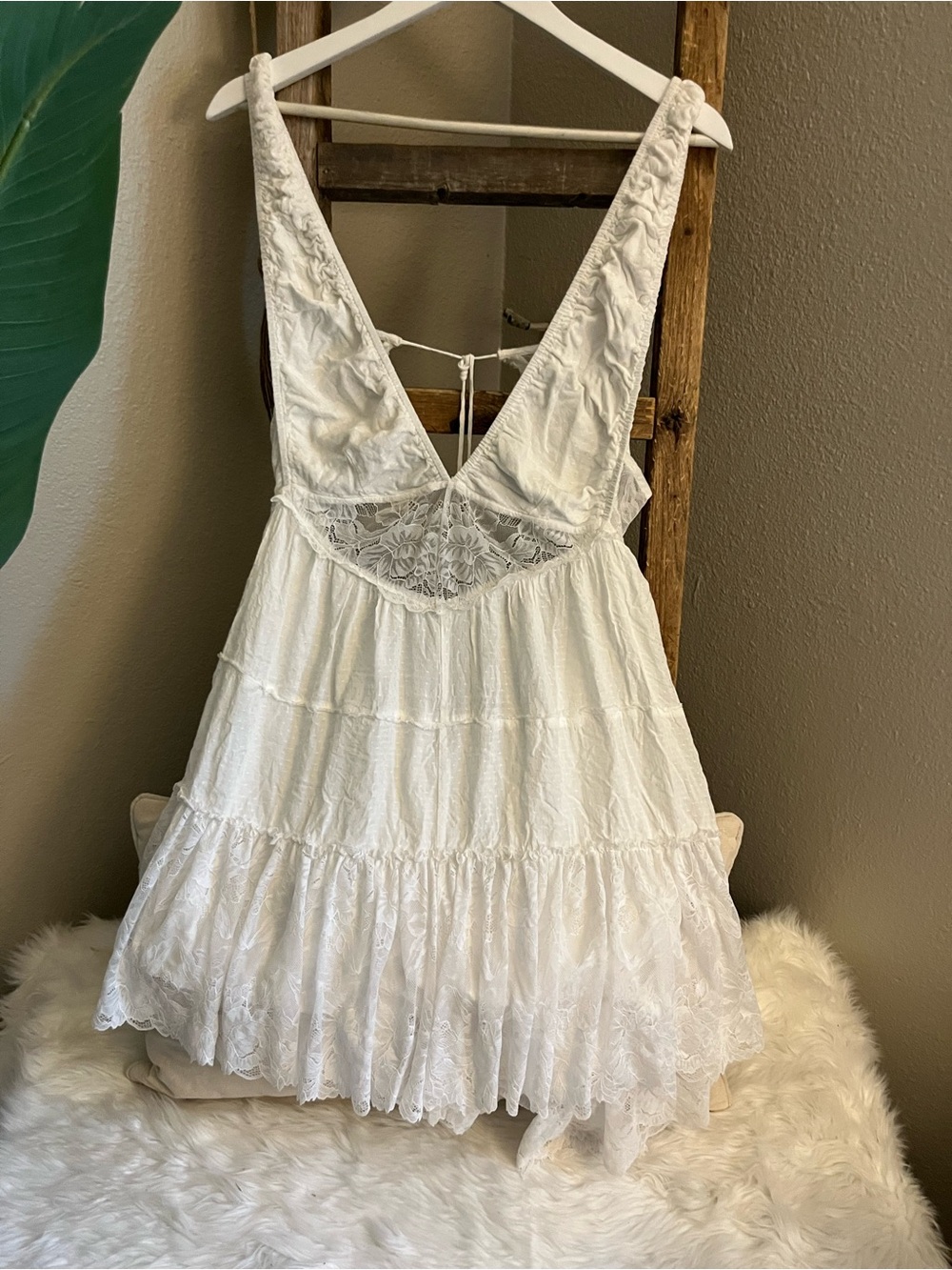 Free People White Lace V-Neck Mini Dress - Picture 3 of 9